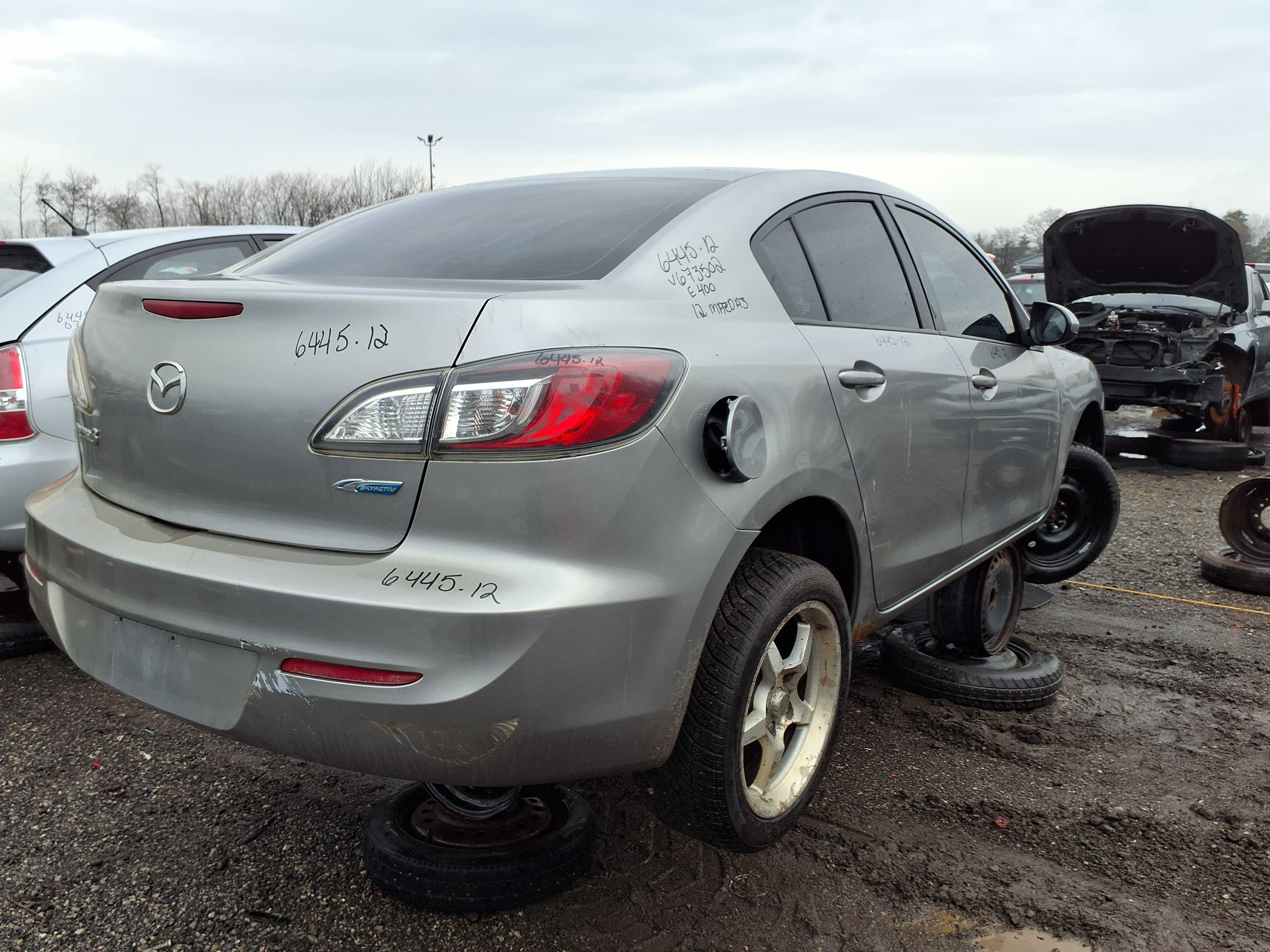 MAZDA MAZDA3 2012