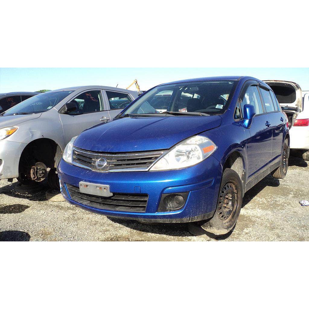 NISSAN VERSA 2011